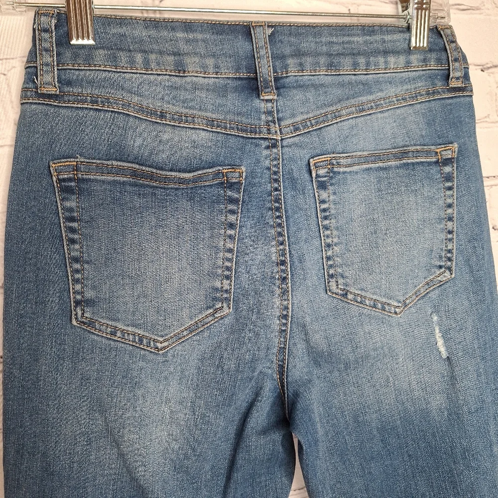 Rewash High Rise Vintage Reunion Distressed Ankle Fray Raw Hem Bleached Sz 26 - Picture 6 of 9